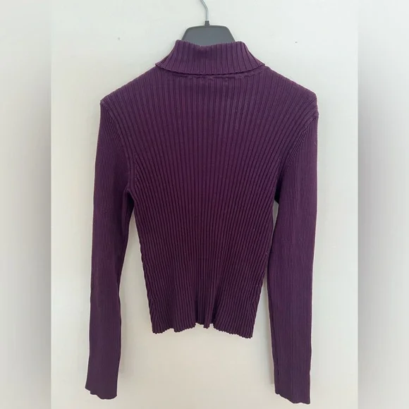 Dynamite - Picture 3 of 4